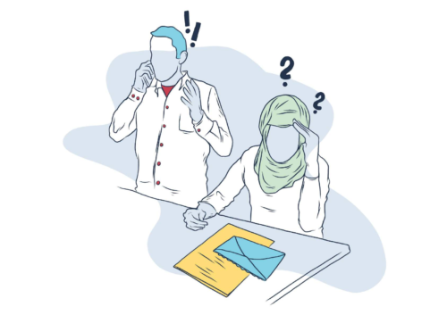 Zwei Personen sitzen an einem Tisch. Person A telefoniert und über ihrem Kopf sind zwei Ausrufezeichen abgebildet. Vor Person B liegt ein Brief und über ihrem Kopf sind zwei Fragezeichen abgebildet.
